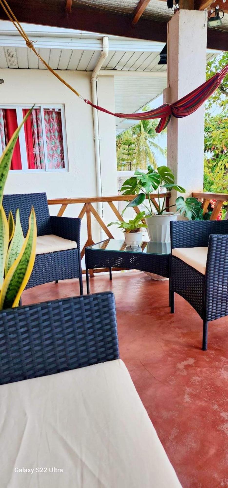 Chue&Larry'S Beachside Homestay Libagon Zewnętrze zdjęcie